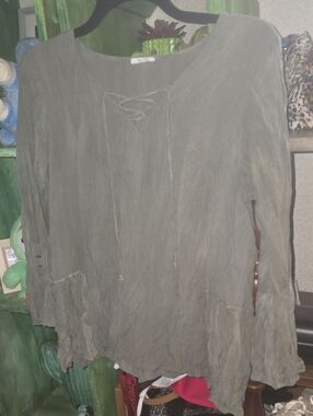 Loanna Olive Lace-Up Tiered Peasant Tunic